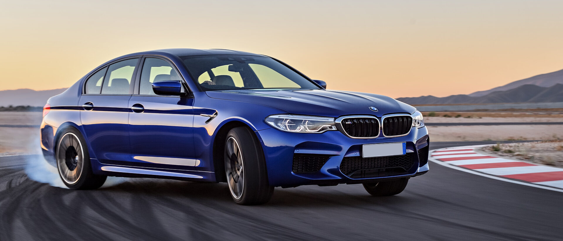 PRENÁJOM BMW M5 F90